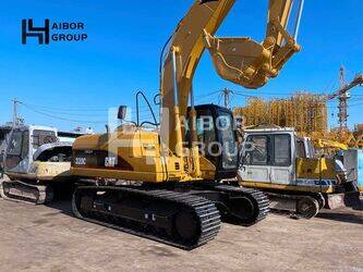 2020-caterpillar-320c-1408869-45110453