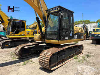 Image for EXCAVATORS 2022 Caterpillar 323D