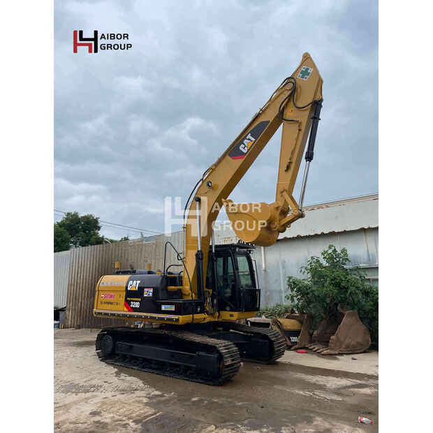 2024 Caterpillar 320D-45110562