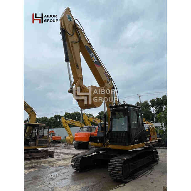 2024 Caterpillar 320D-45110568