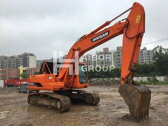 صورة ل حفارات مجنزرة 2022 دايو/دوسان DH220LC-7