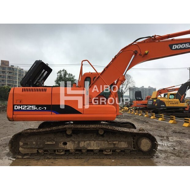 2022 Daewoo/Doosan DH220LC-7-45110579