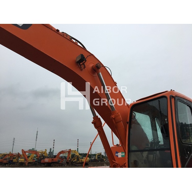 2022 Daewoo/Doosan DH220LC-7-45110584