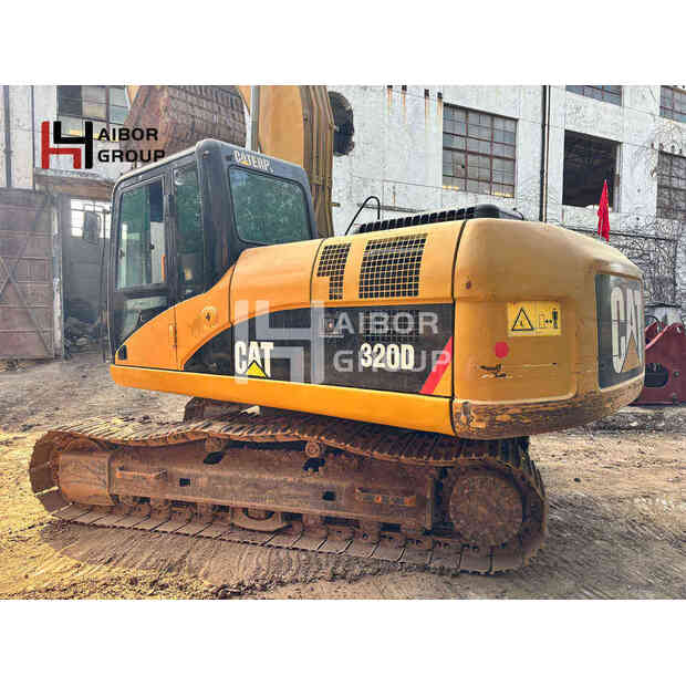 2025 كاتربيلر 2320D-45110588