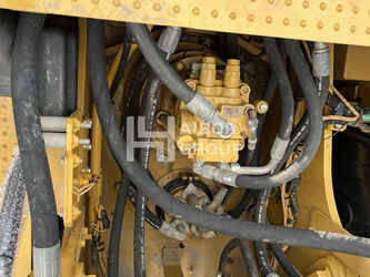 صورة ل حفارات مجنزرة 2024 كاتربيلر 320GC