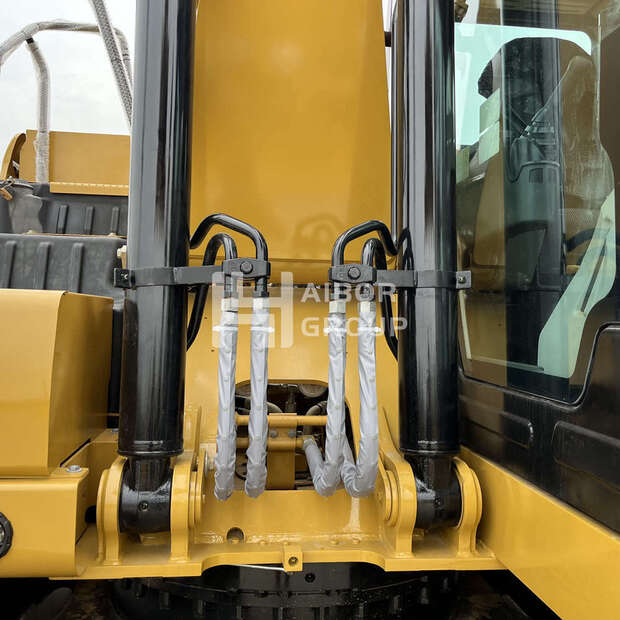 2024 Caterpillar 320GC-45110665