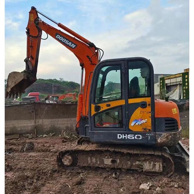 2022 دايو / دوسان DH60-7-45110722