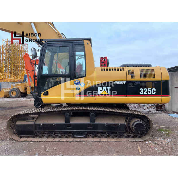 2016 Caterpillar 325C-45110839