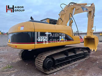 2016-caterpillar-325c-1408914-45110845