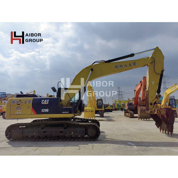 2016 Caterpillar 329D-45110877