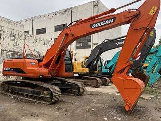 2017-daewoo-doosan-dh220lc-7-45110939