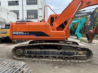 2017-daewoo-doosan-dh220lc-7-45110947