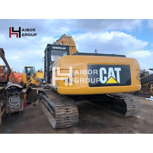 2017 Caterpillar 330D-45110971