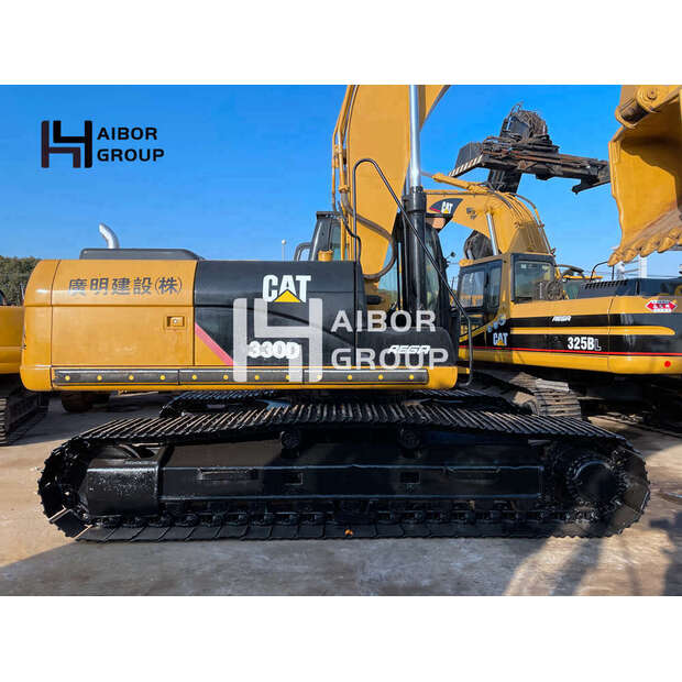 2017 Caterpillar 330D-45110976