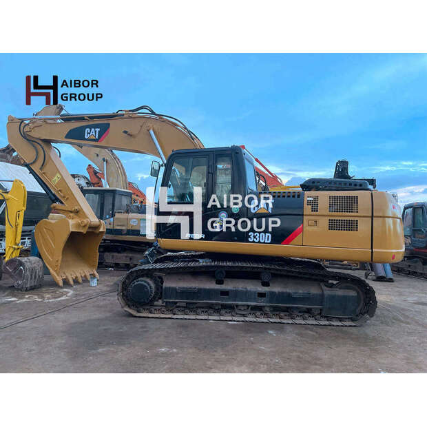 2018 Caterpillar 330D-45110992