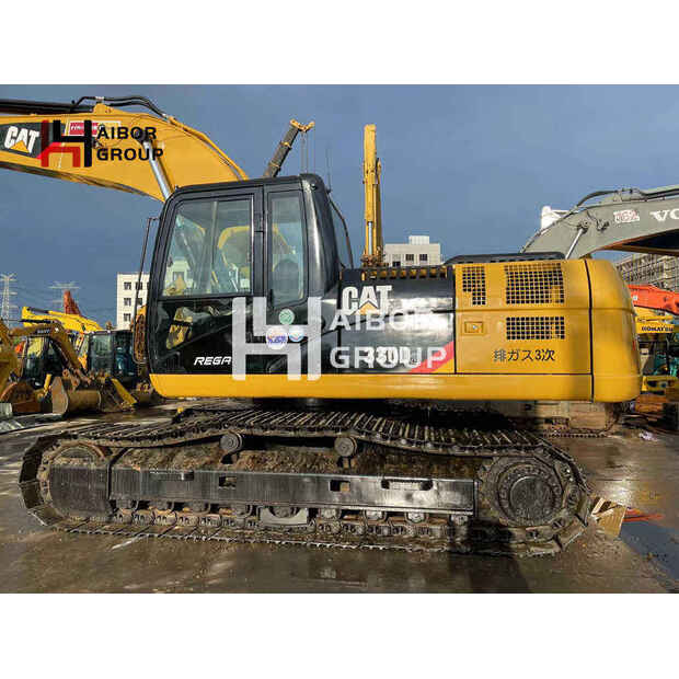 2021 كاتربيلر 330D-45111036