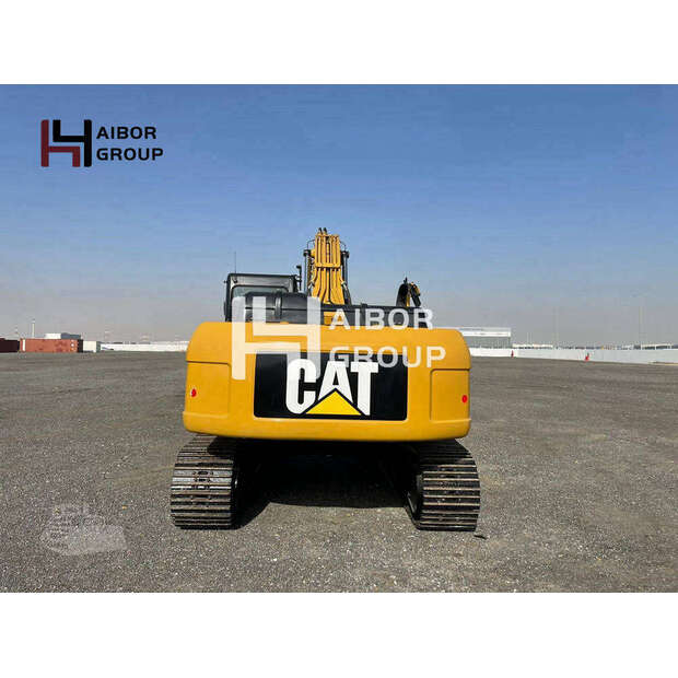 2022 كاتربيلر 330D2L-45111046