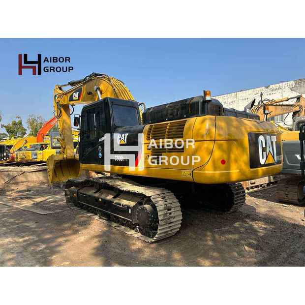 2023 Caterpillar 330D3L-45111060
