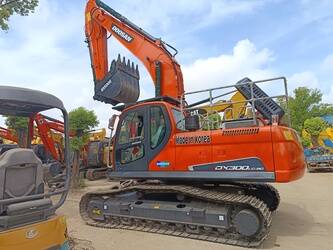 2023-daewoo-doosan-dx300-45111168