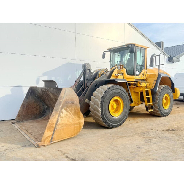 2013 فولفو L180G-45111772