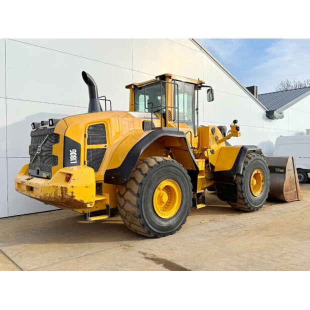 2013 فولفو L180G-45111775