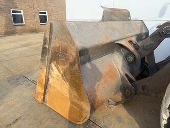 2013-volvo-l180g-1408972-45111788