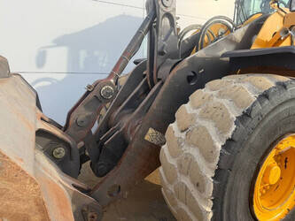 2013-volvo-l180g-1408972-45111790