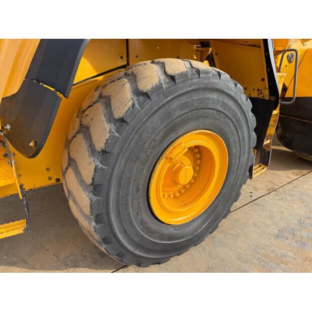 2013 فولفو L180G-45111796