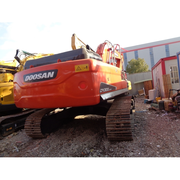 2023 Doosan DX300-45112540