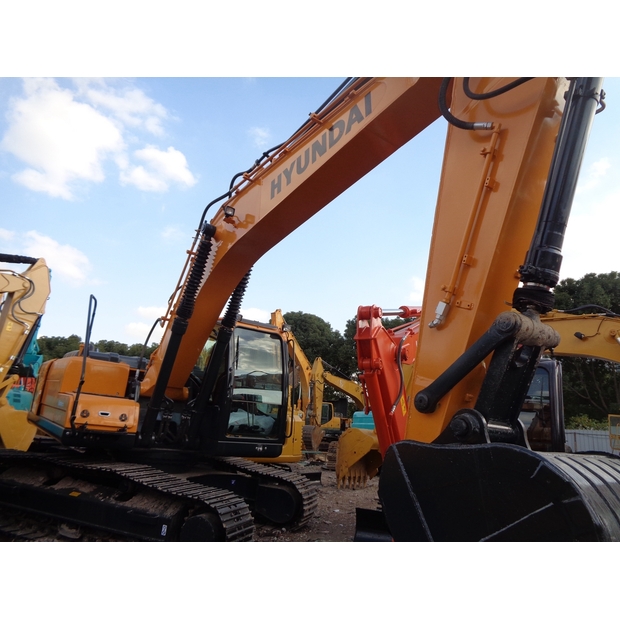 2023 Hyundai R220-9-45112583