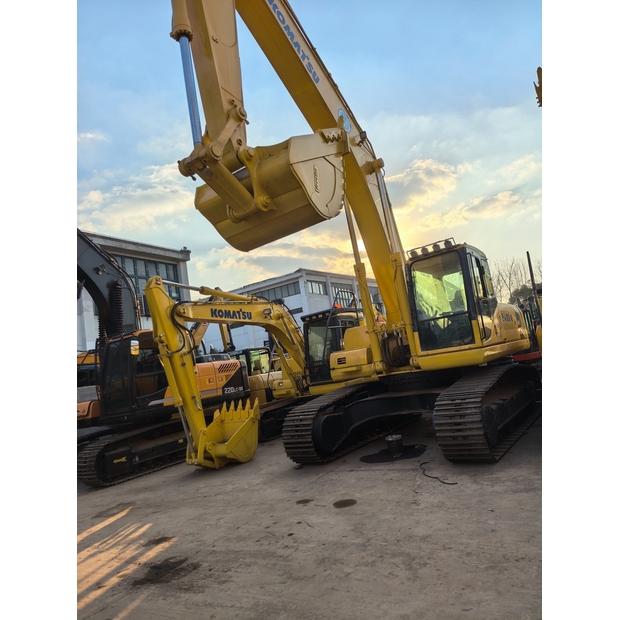 2022 كوماتسو PC300-7-45112595