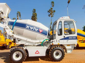 صورة ل خلاطات خرسانية 2025 Ajax ARGO 4000