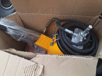 2025-jcb-js200-1409002-45112673