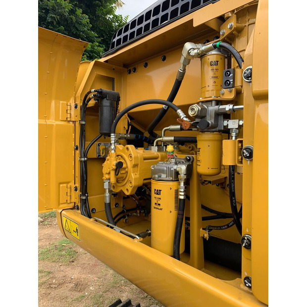 2025 Caterpillar 323D3-45112686