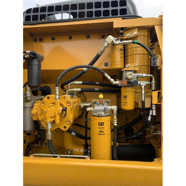 2025 Caterpillar 323D3-45112687