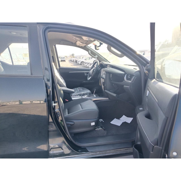 2025 Toyota FORTUNER-45112720