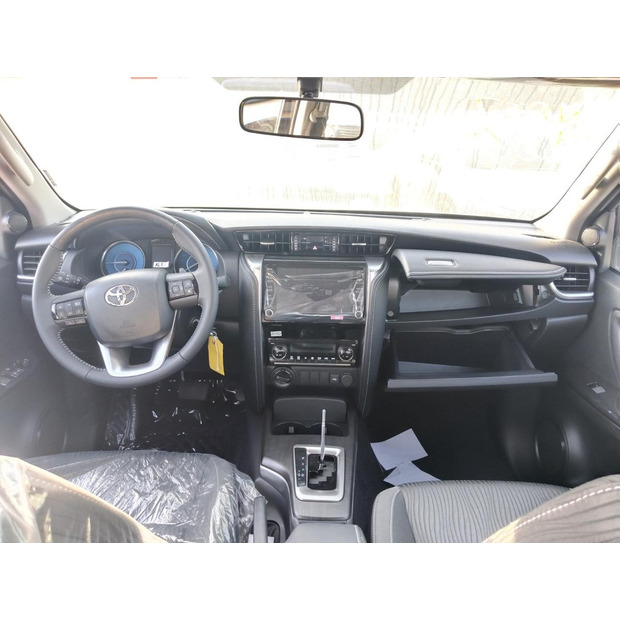 2025 Toyota FORTUNER-45112722