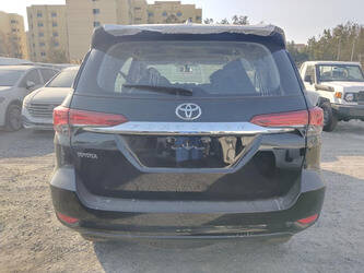 2025-toyota-fortuner-45112725