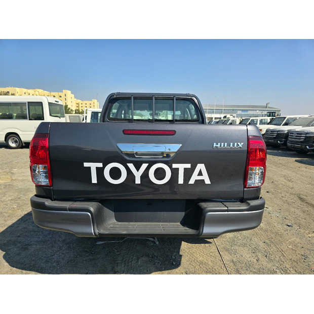 2025 Toyota HI-LUX-45112727