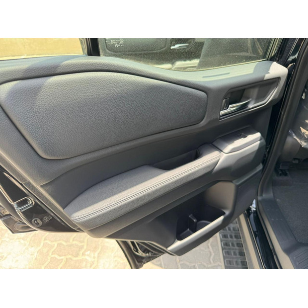 2025 Toyota Prado-45112812