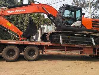 2025-hitachi-zx220lc-1409027-45112901