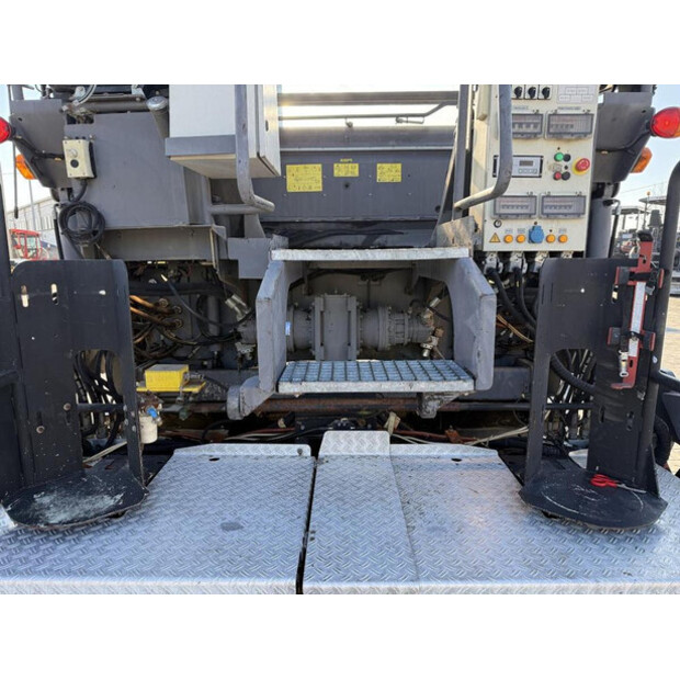 2012 ديناباك SD 2500 WS-45113025