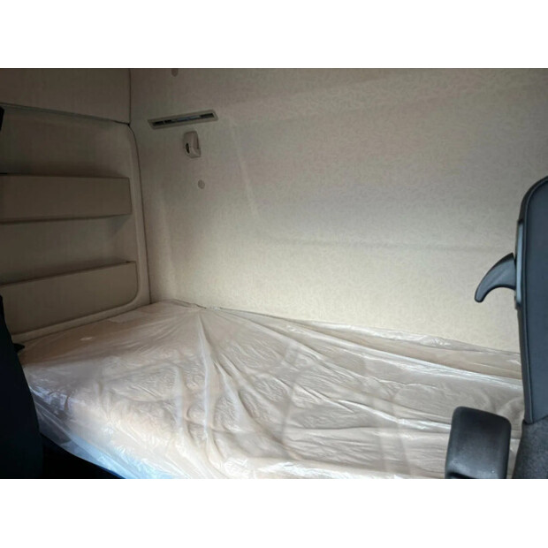 2025 Mercedes-Benz Arocs 4058 AS-45113327