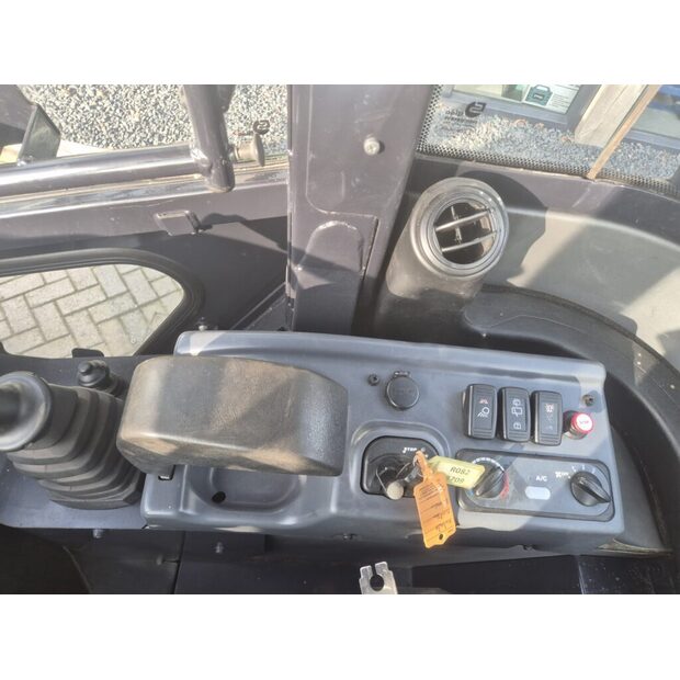 2018 KUBOTA-45118275