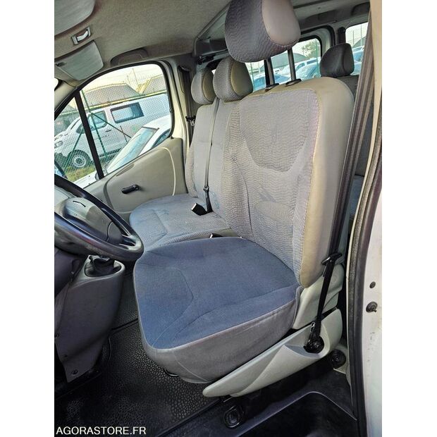 2005 Renault Trafic-45127817