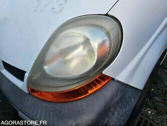 2005-renault-trafic-1409156-45127827