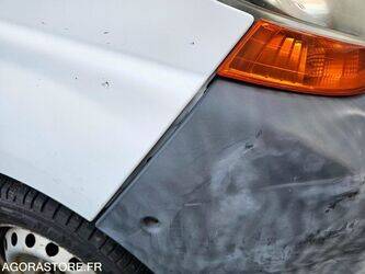 2005-renault-trafic-1409156-45127831