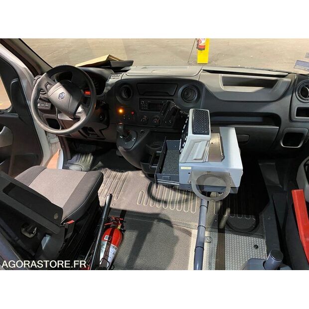 2018 رينو Master RT-45127932