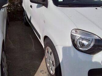 2015-renault-twingo-1409170-45127943