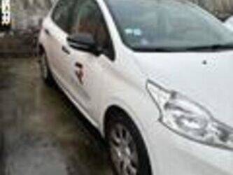 صورة ل سيارات 2016 بيجو 208